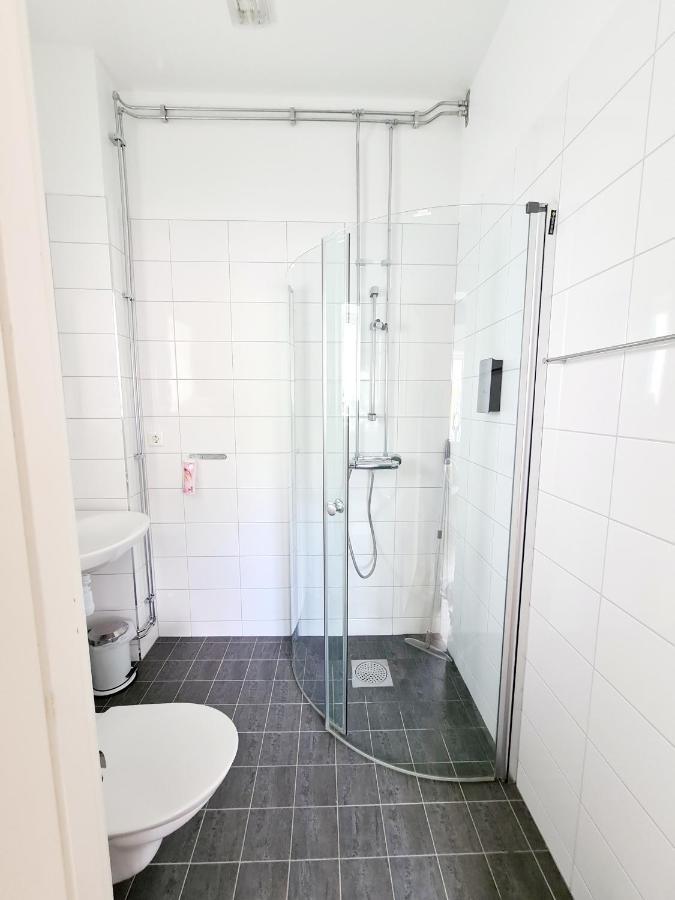 Roeda Magasinet Hotel Mariefred Kültér fotó