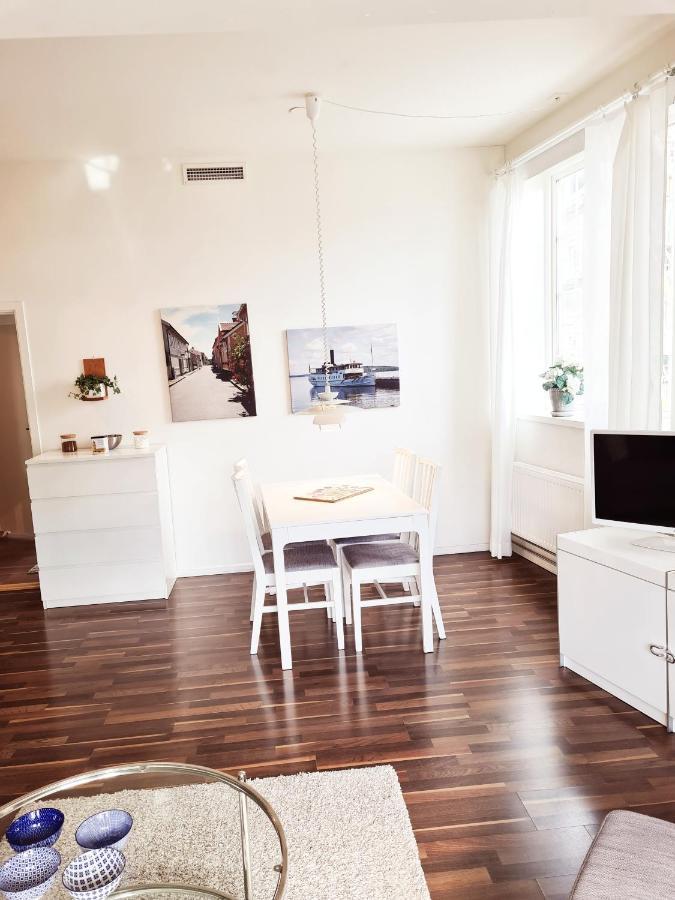 Roeda Magasinet Hotel Mariefred Kültér fotó