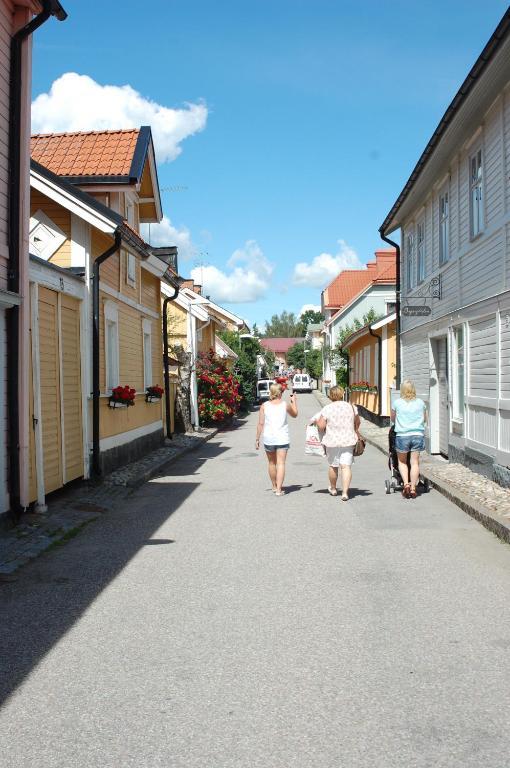 Roda Magasinet Mariefred Kültér fotó