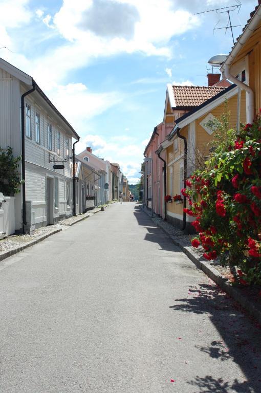 Roeda Magasinet Hotel Mariefred Kültér fotó